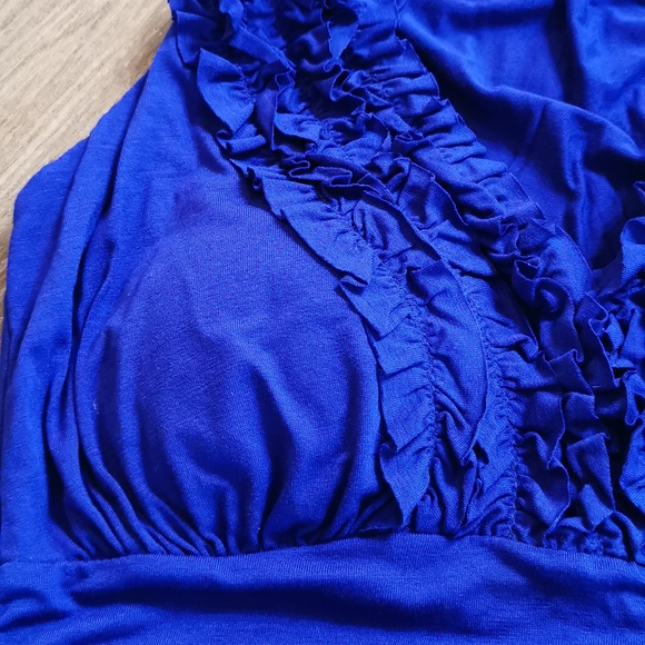 NWOT ruffles top P2P 15, stretched 16 - Picture 3 of 6